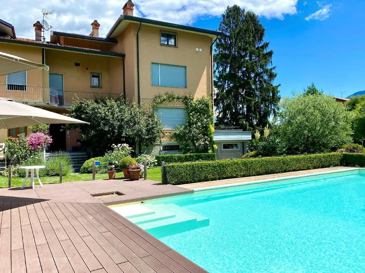 Abies Lago Di Como 东戈