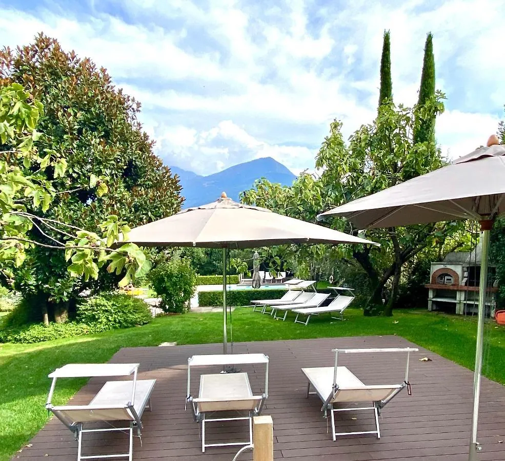 Abies Lago Di Como 东戈 0*,  意大利