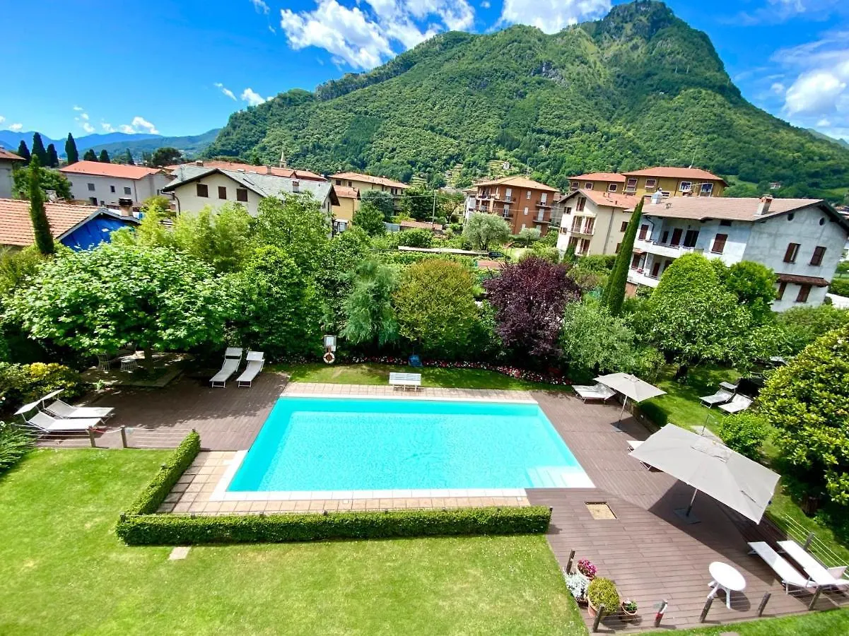Abies Lago Di Como Dongo